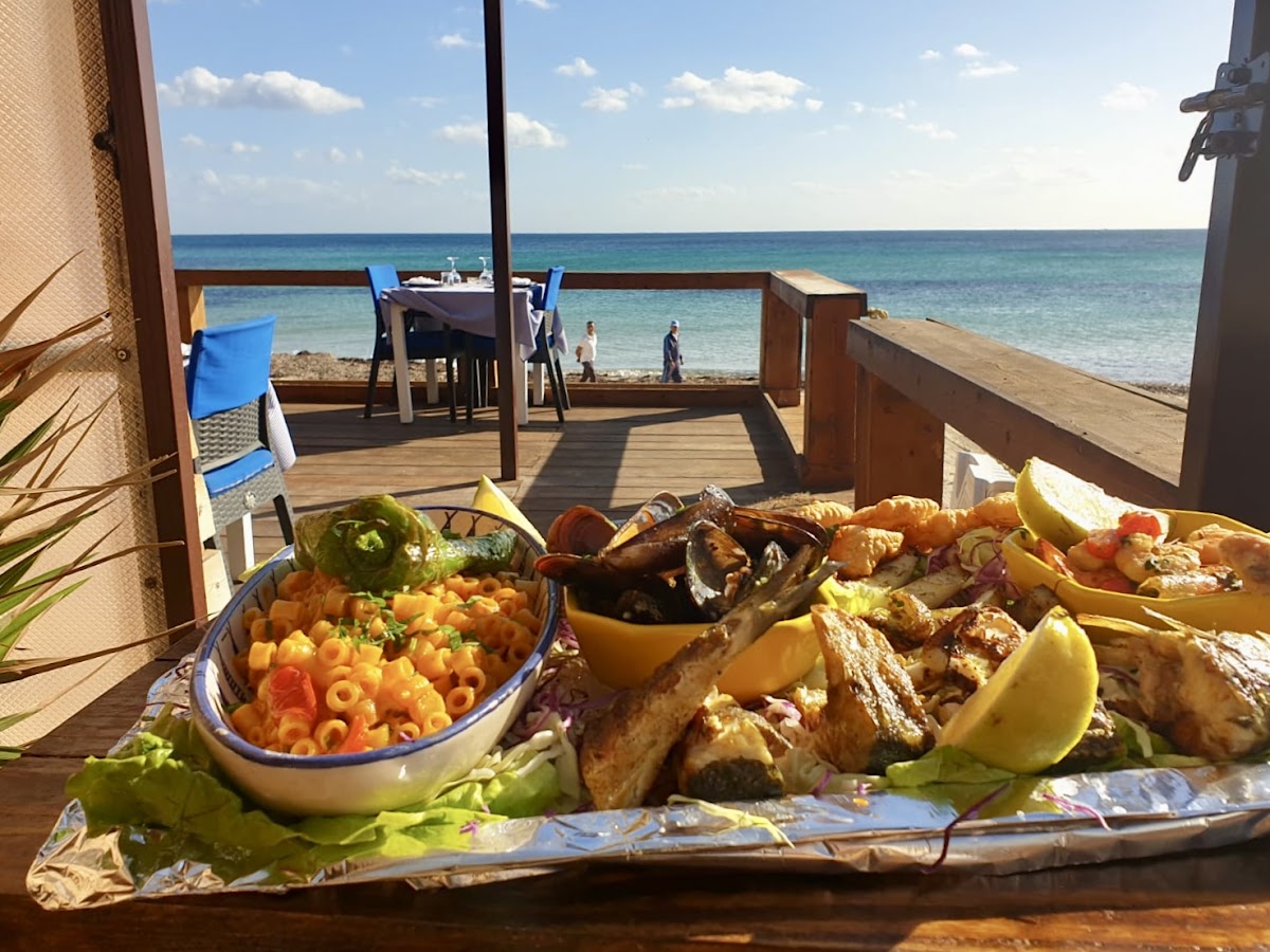 Food by the sea in Tunisia